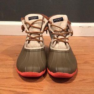 Sperry Saltwater duck boots size 8.5